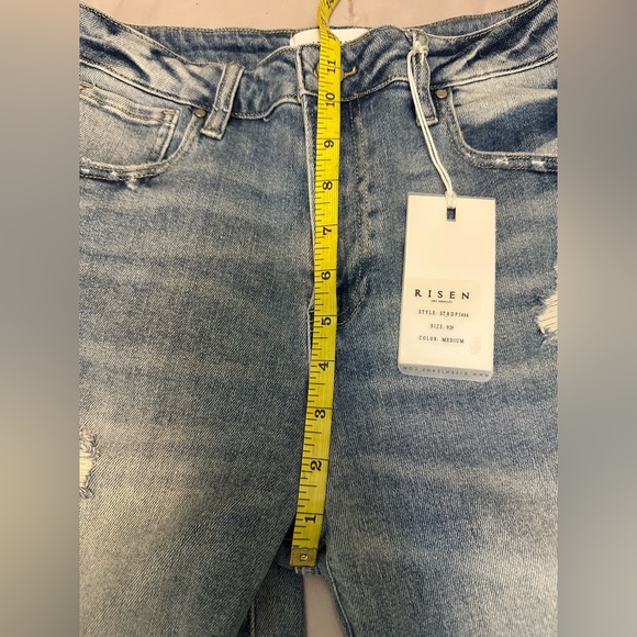 Risen Jeans light wash size 9/29 - Picture 4 of 6
